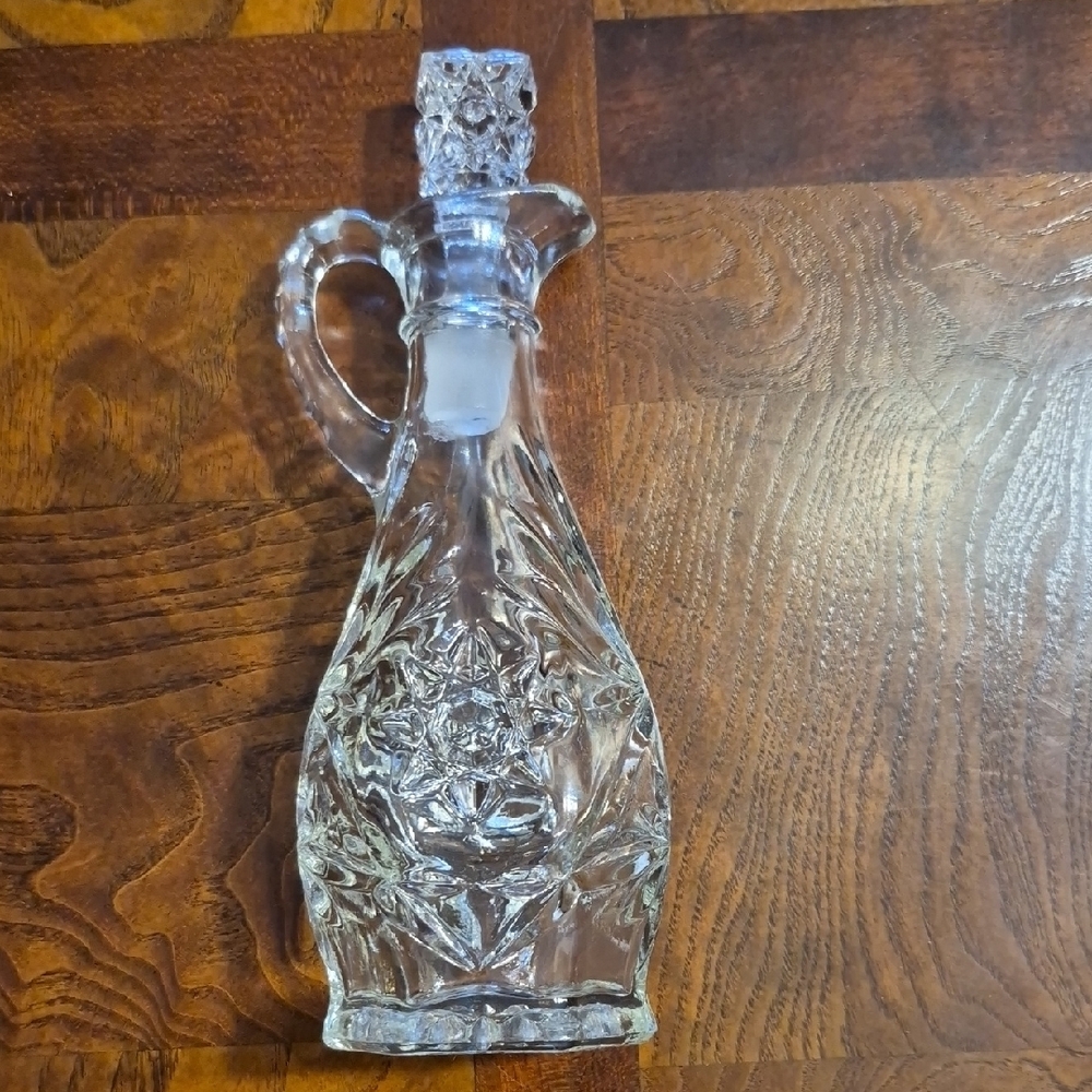 Anchor Hocking Vintage Crystal Glass with Stopper. - Picture 3 of 8